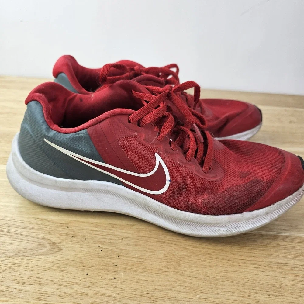 Nike Youth Star Runner Shoe Size US‎ 6.5Y Youth Boys Red DA2776-607 Athletic